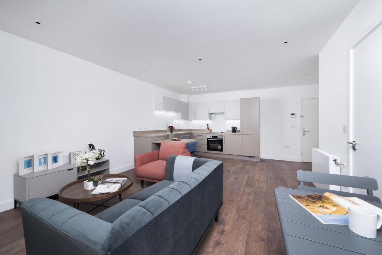 Modern Studios And Apartments At Barking Wharf In Λονδίνο Εξωτερικό φωτογραφία