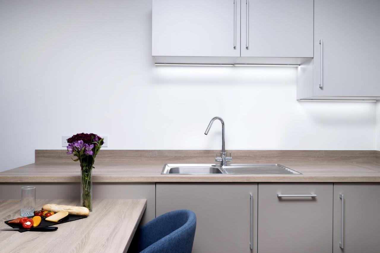 Modern Studios And Apartments At Barking Wharf In Λονδίνο Εξωτερικό φωτογραφία