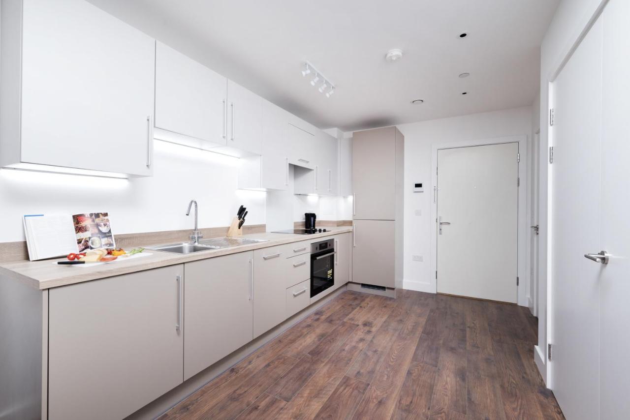 Modern Studios And Apartments At Barking Wharf In Λονδίνο Εξωτερικό φωτογραφία